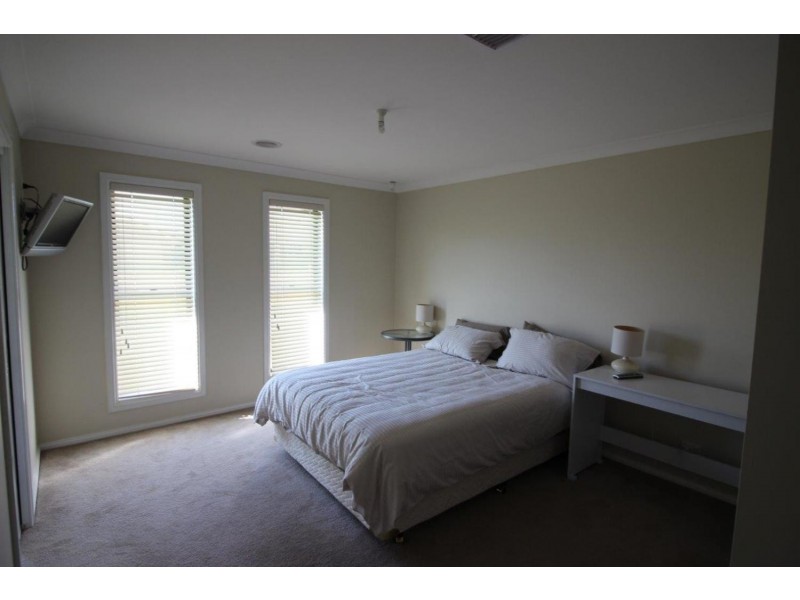 51 Mima Street, Glenfield Park NSW 2650
