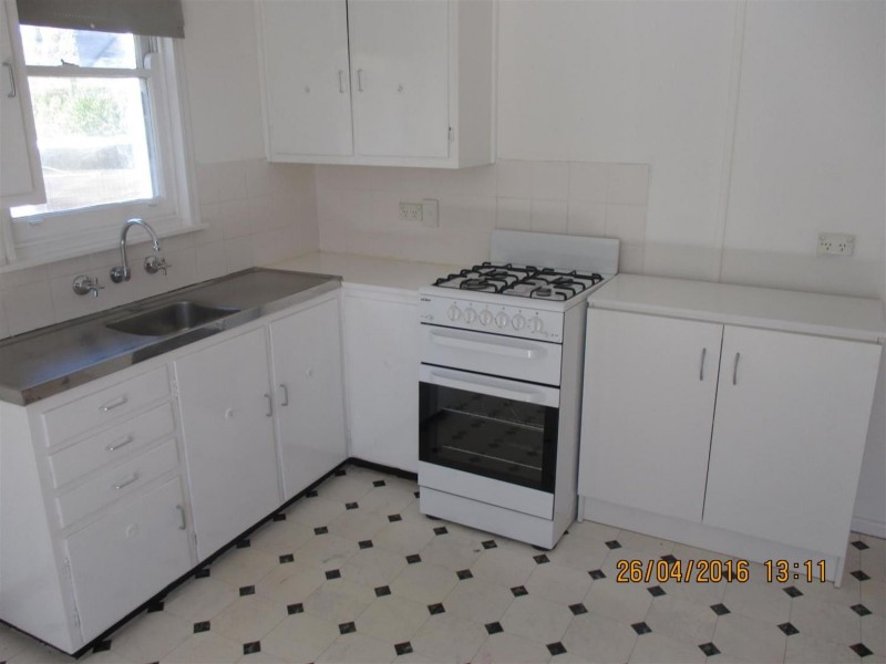 15 Barinya Street, Wagga Wagga NSW 2650