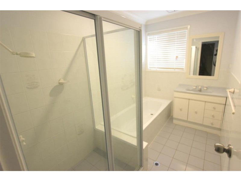 24 Lincoln Avenue, Wagga Wagga NSW 2650