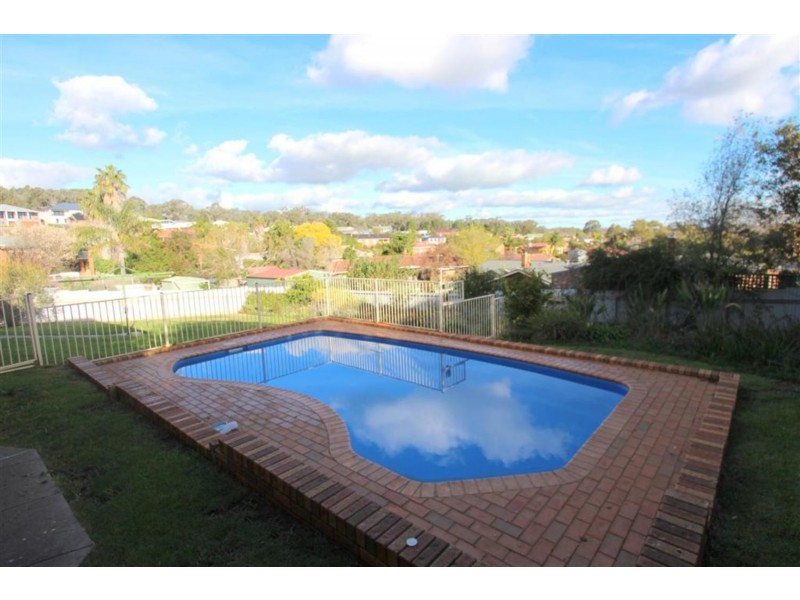 24 Lincoln Avenue, Wagga Wagga NSW 2650