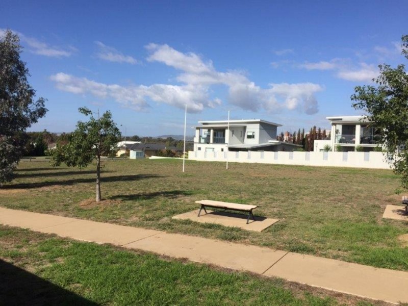 7 Hamersley Place, Wagga Wagga NSW 2650