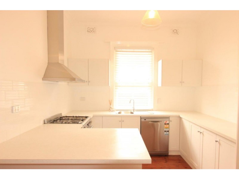 17 Albert Street, Wagga Wagga NSW 2650