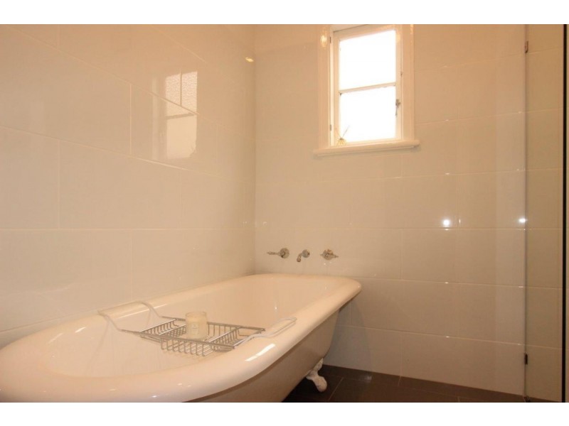 17 Albert Street, Wagga Wagga NSW 2650