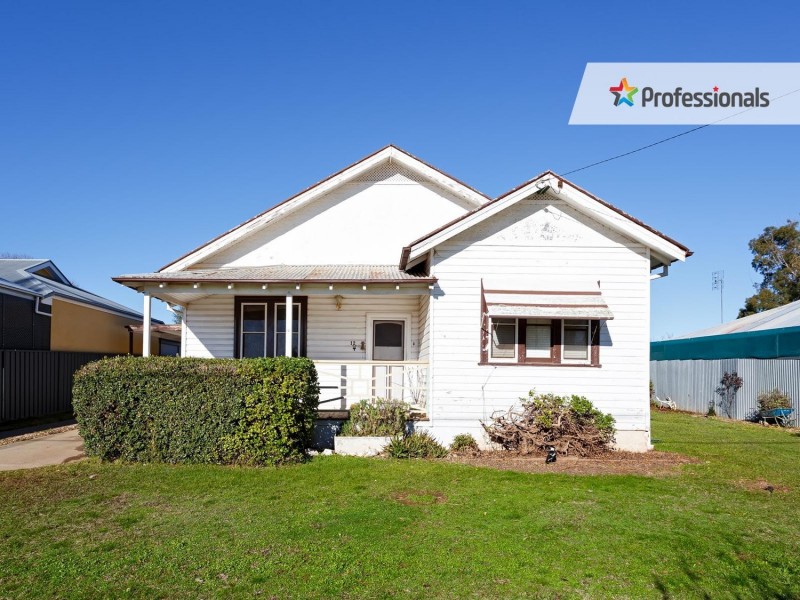 12 Lindsay Street, Wagga Wagga NSW 2650