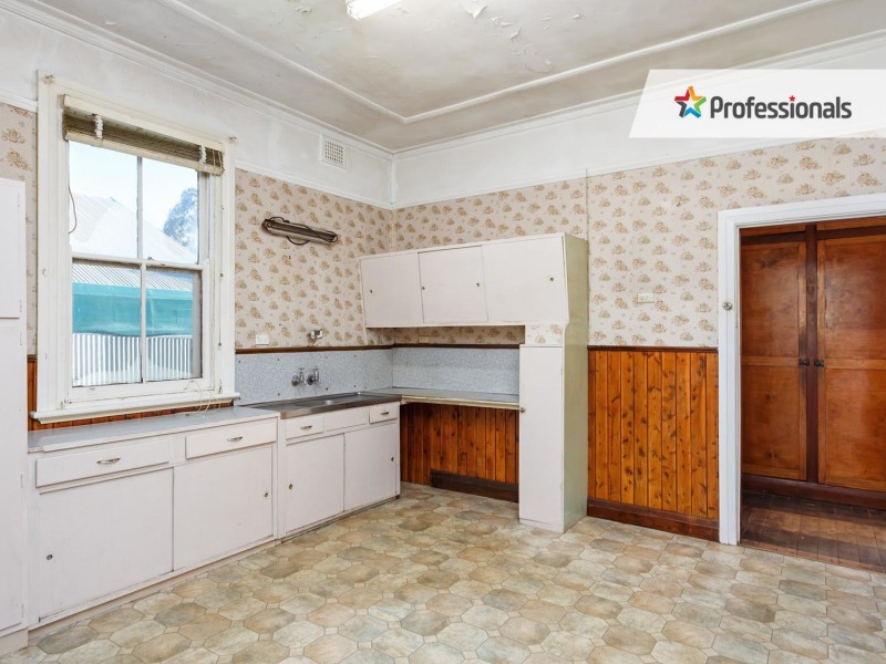 12 Lindsay Street, Wagga Wagga NSW 2650