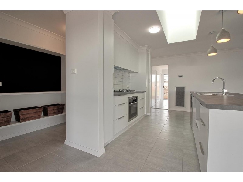 216 Barmedman Avenue, Estella NSW 2650