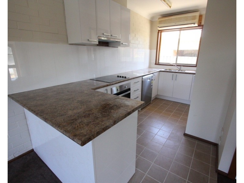 1/25 Kenneally Street, Kooringal NSW 2650