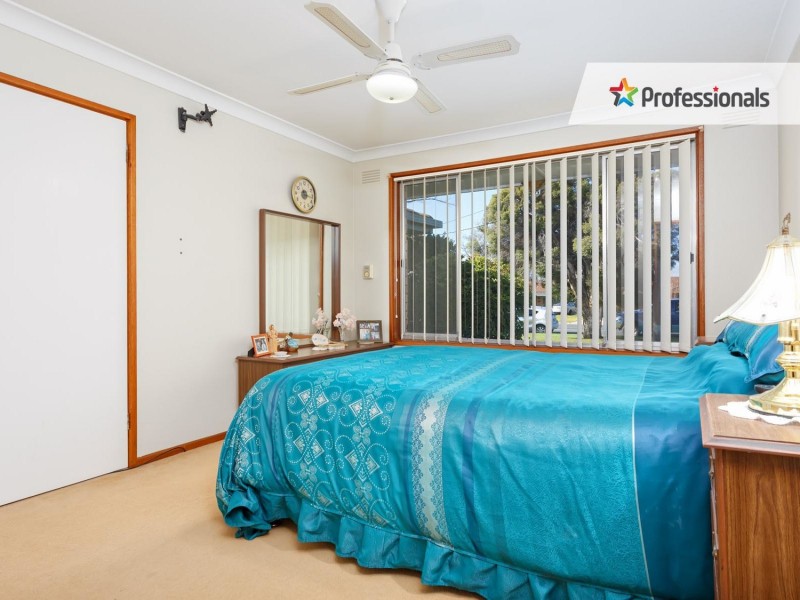 82 Vincent Road, Lake Albert NSW 2650