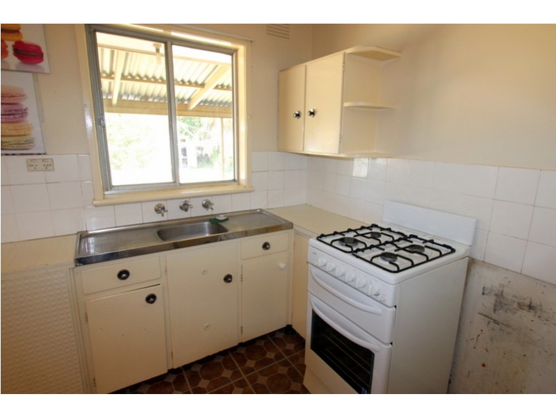 8 Thomas Street, Wagga Wagga NSW 2650