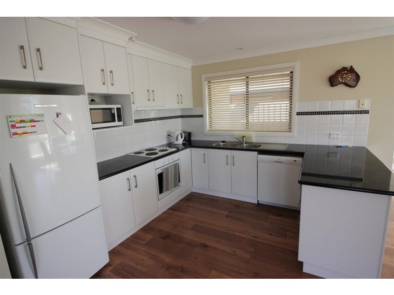 51 Mima Street, Glenfield Park NSW 2650