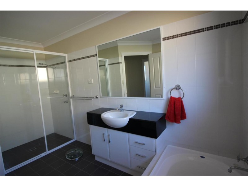 51 Mima Street, Glenfield Park NSW 2650