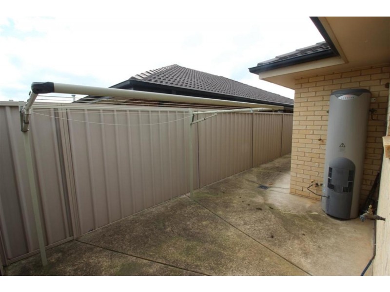 51 Mima Street, Glenfield Park NSW 2650