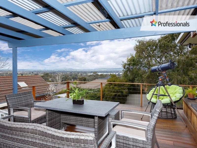 30 Henwood Avenue, Kooringal NSW 2650