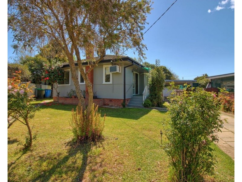 2 Moani Place, Wagga Wagga NSW 2650