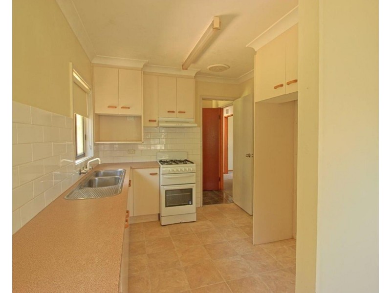 2 Moani Place, Wagga Wagga NSW 2650