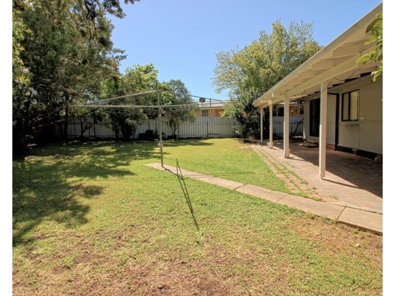 2 Moani Place, Wagga Wagga NSW 2650