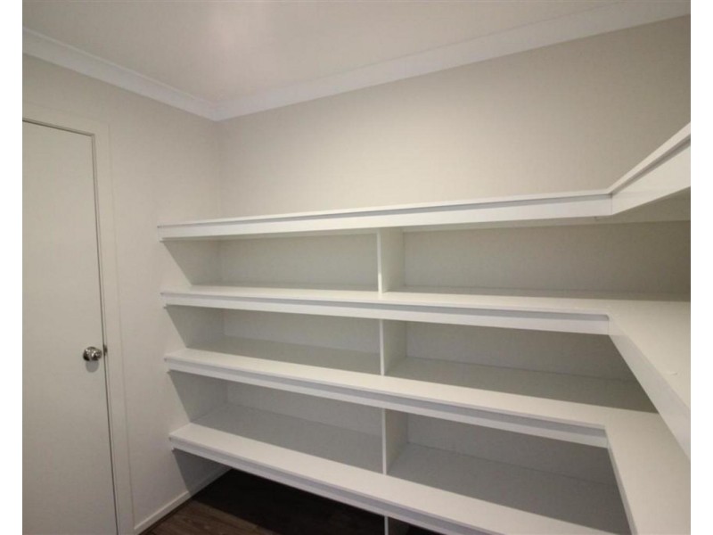 7 Chipp Place, Lloyd NSW 2650