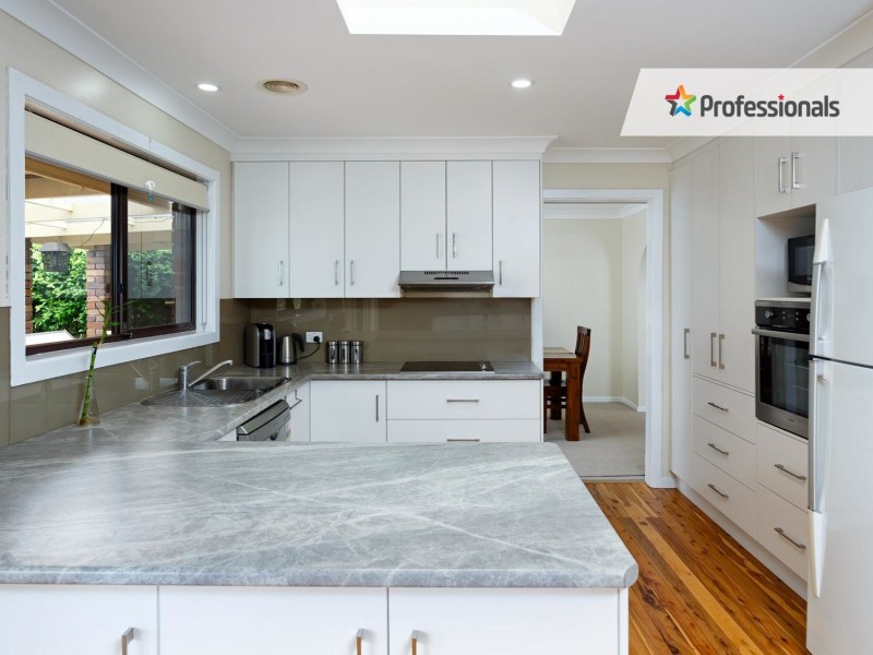 12 Henwood Avenue, Kooringal NSW 2650