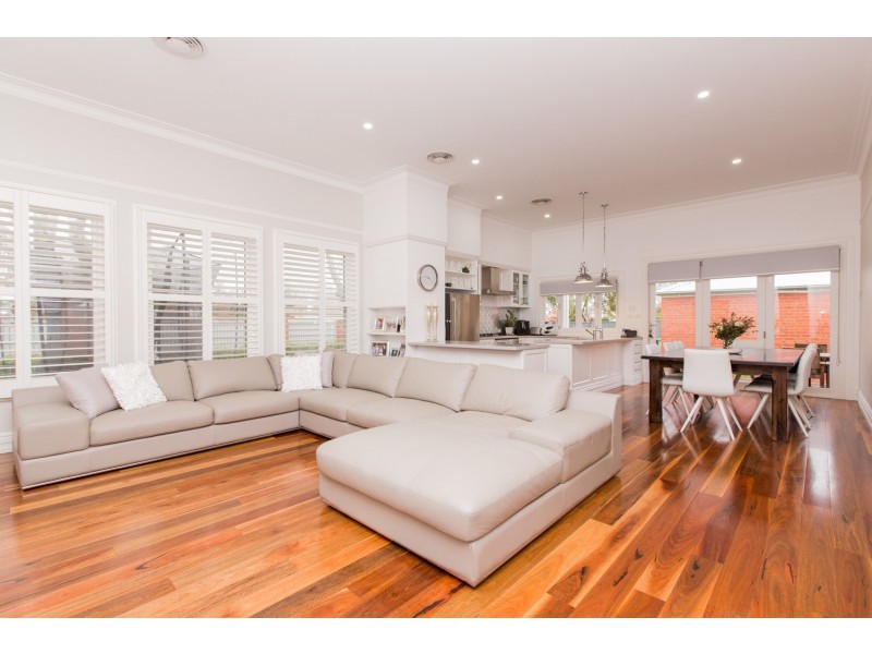 50 Simmons Street, Wagga Wagga NSW 2650