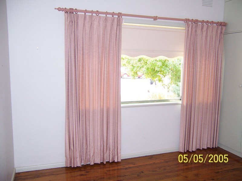 82 Faye Avenue, Kooringal NSW 2650