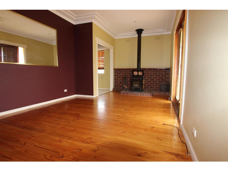 19 Koora Place, Mount Austin NSW 2650