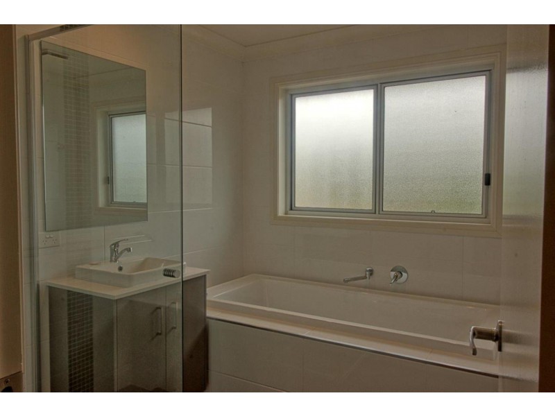 1/4 Apprentice Avenue, Wagga Wagga NSW 2650