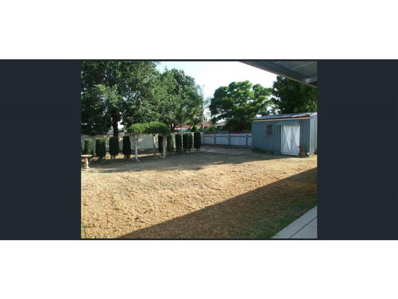 33 Grinton Avenue, Ashmont NSW 2650