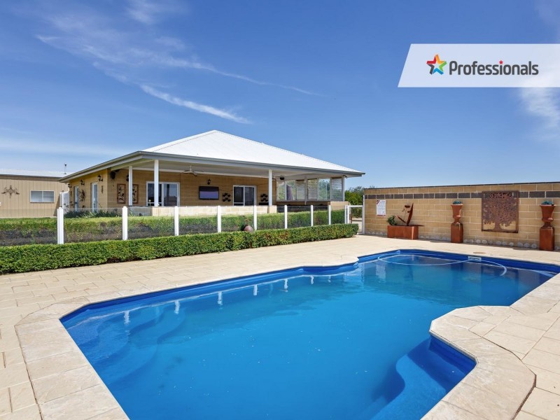 2 Tamarind Place, Lake Albert NSW 2650