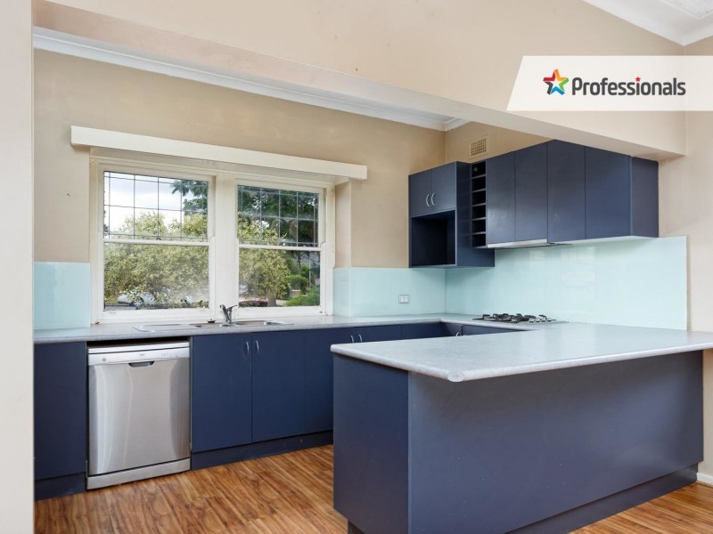 39 Trevor Street, Turvey Park NSW 2650