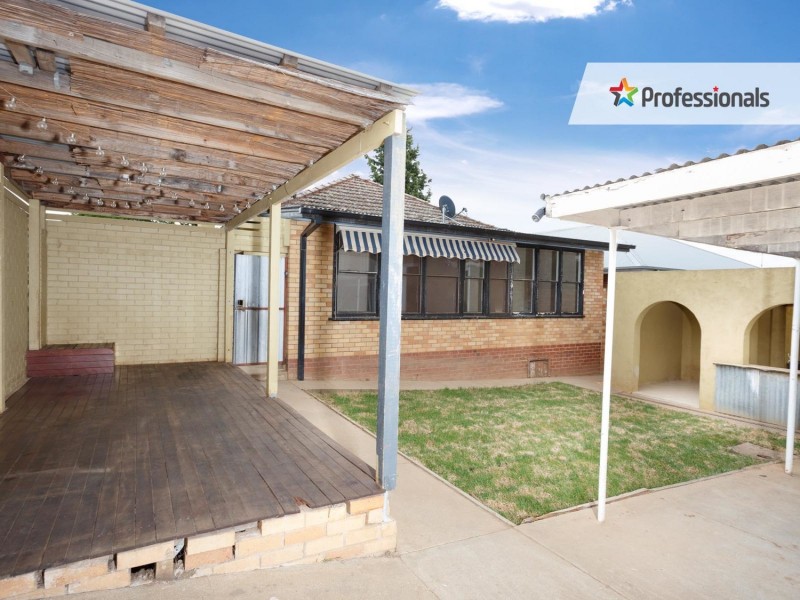 39 Trevor Street, Turvey Park NSW 2650