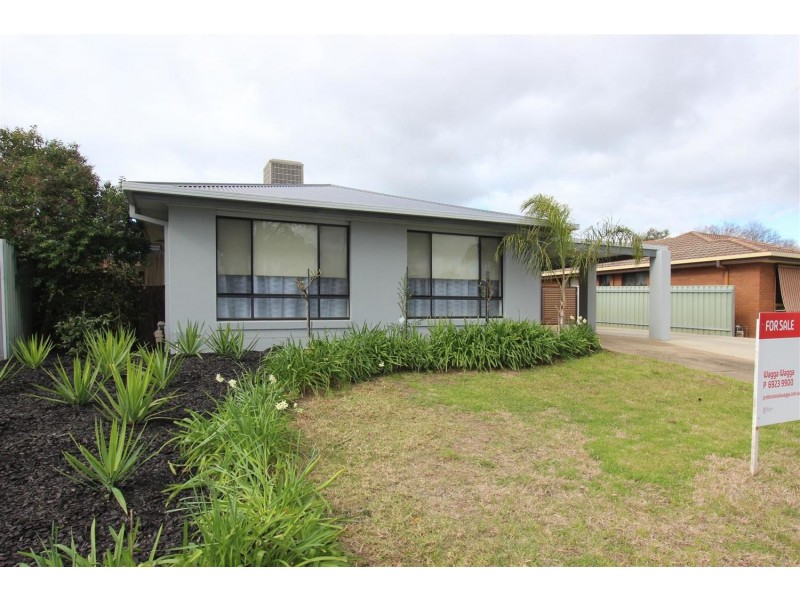 17  Dove Street, Mount Austin NSW 2650