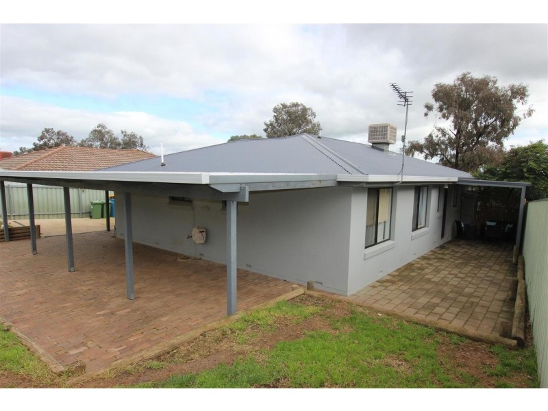 17  Dove Street, Mount Austin NSW 2650