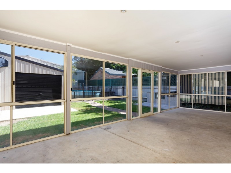 3 Rhoda Avenue, Wagga Wagga NSW 2650