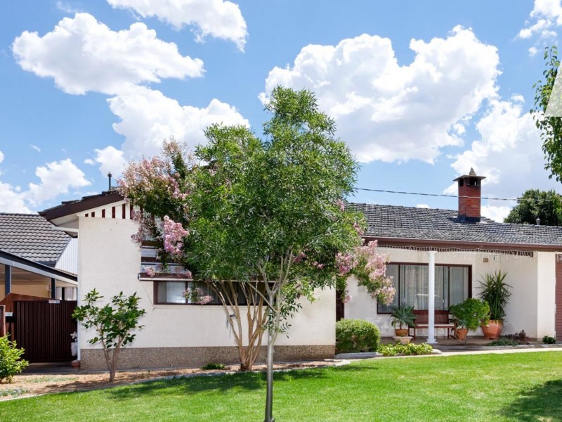 25 Anne Street, Tolland NSW 2650