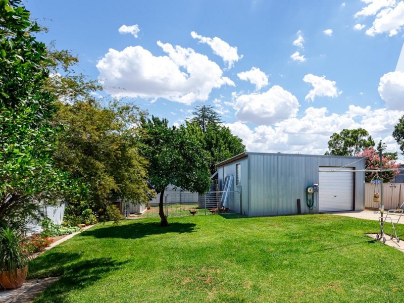 25 Anne Street, Tolland NSW 2650