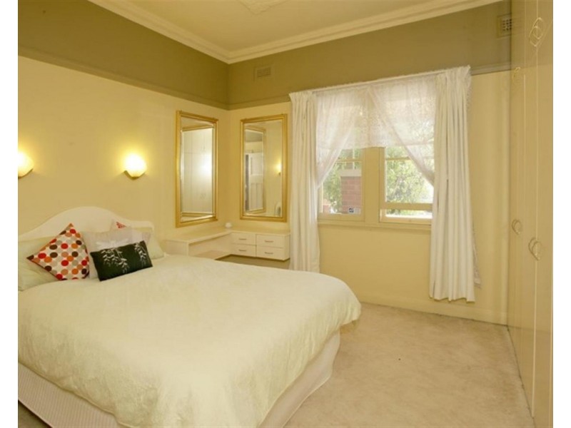 1 Edmonson Street, Wagga Wagga NSW 2650
