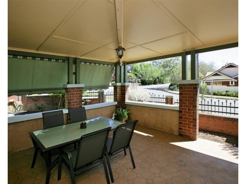 1 Edmonson Street, Wagga Wagga NSW 2650