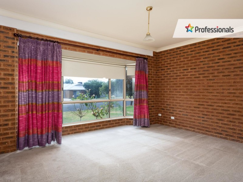 3 Corella Place, Estella NSW 2650