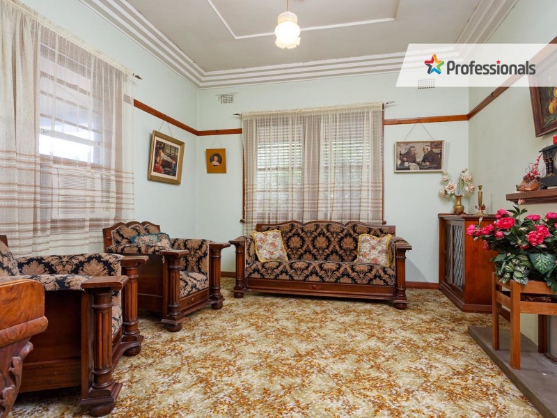 52 Grandveiw Avenue, Turvey Park NSW 2650