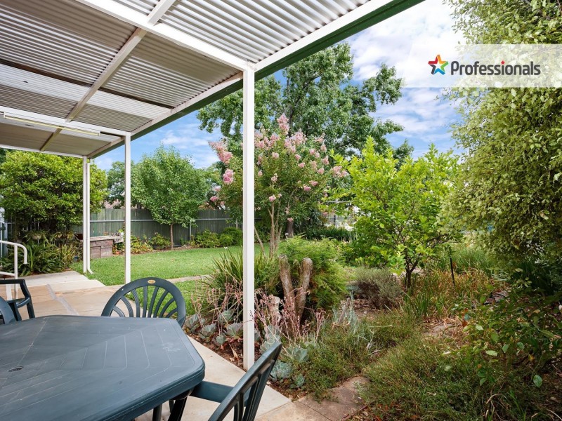 52 Grandveiw Avenue, Turvey Park NSW 2650