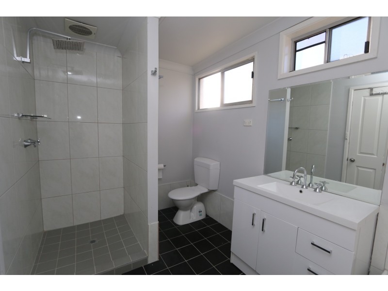 30 Broad Street, Wagga Wagga NSW 2650