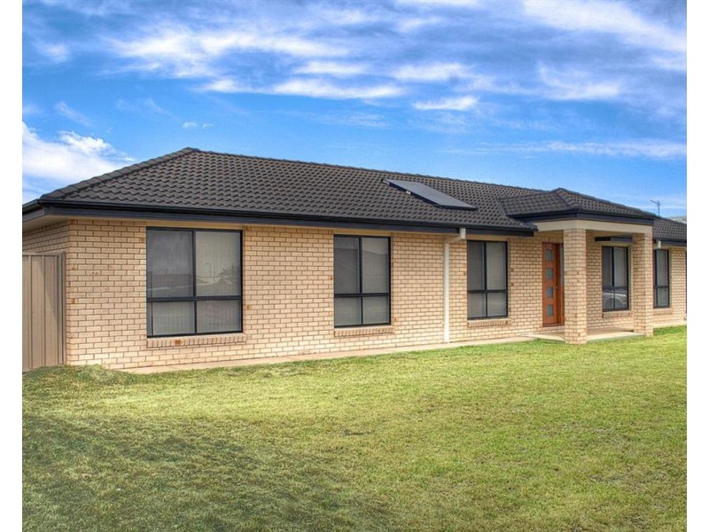 11 Apprentice Avenue, Ashmont NSW 2650