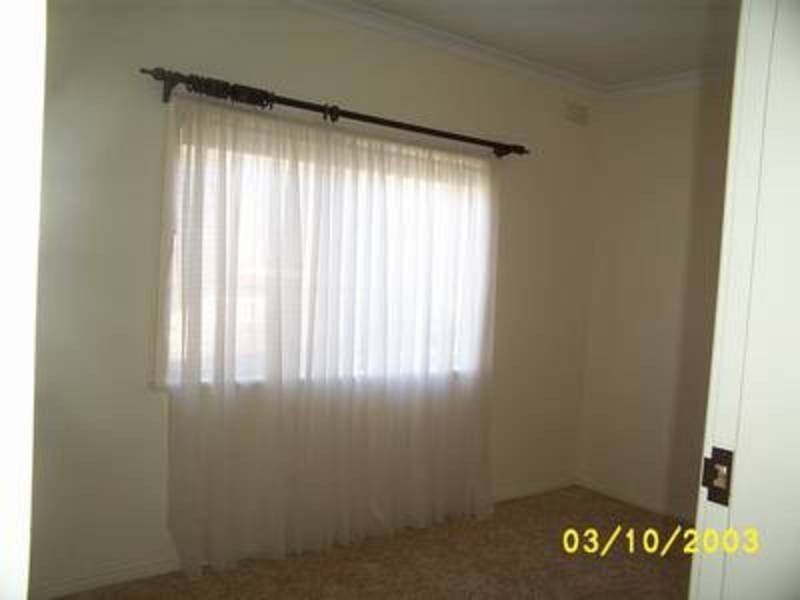 42 Grove Street, Kooringal NSW 2650