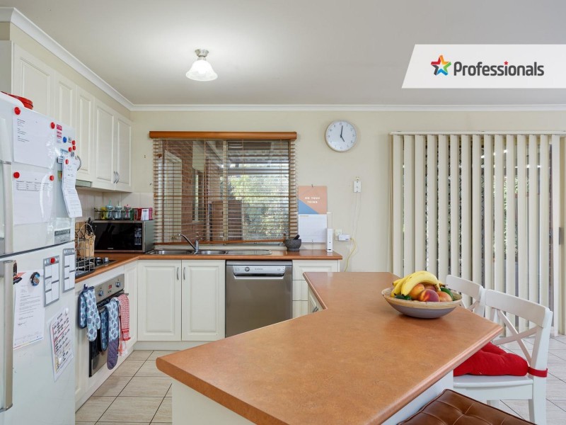 6 Grampian Place, Tatton NSW 2650