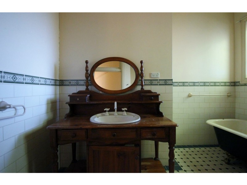 142 Morgan Street, Wagga Wagga NSW 2650