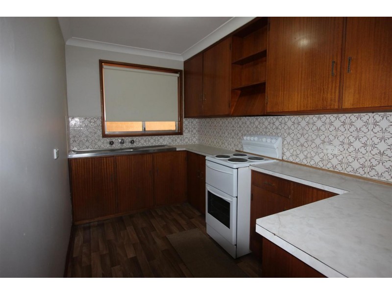 4/16 Marloo Street, Kooringal NSW 2650