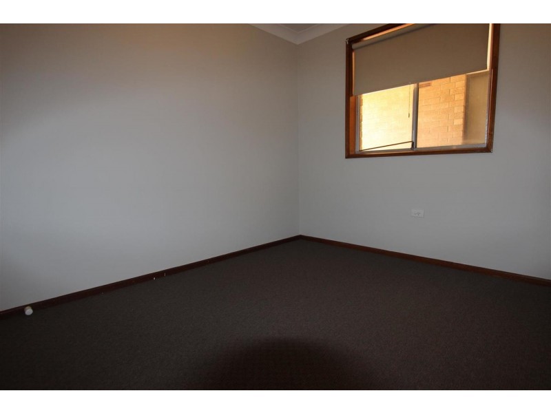 4/16 Marloo Street, Kooringal NSW 2650