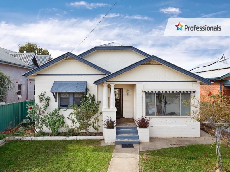 75 Tarcutta Street, Wagga Wagga NSW 2650
