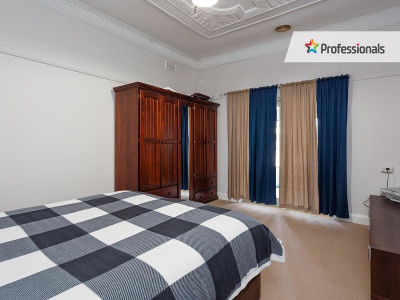 75 Tarcutta Street, Wagga Wagga NSW 2650