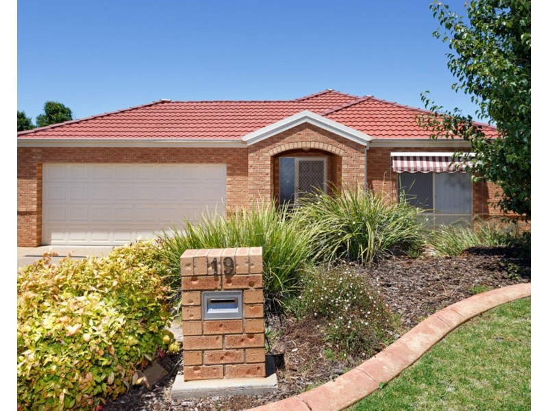 19 Illuera Road, Bourkelands NSW 2650